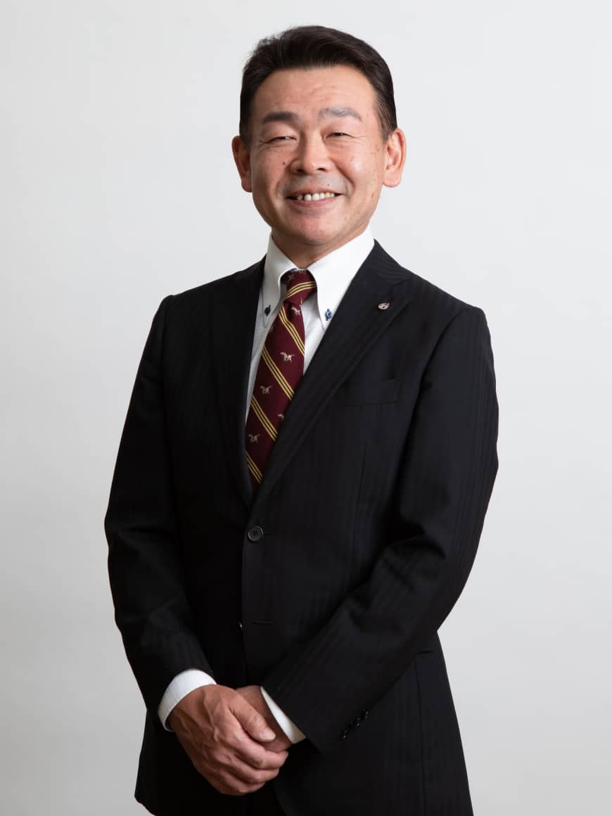 電話をしている男性