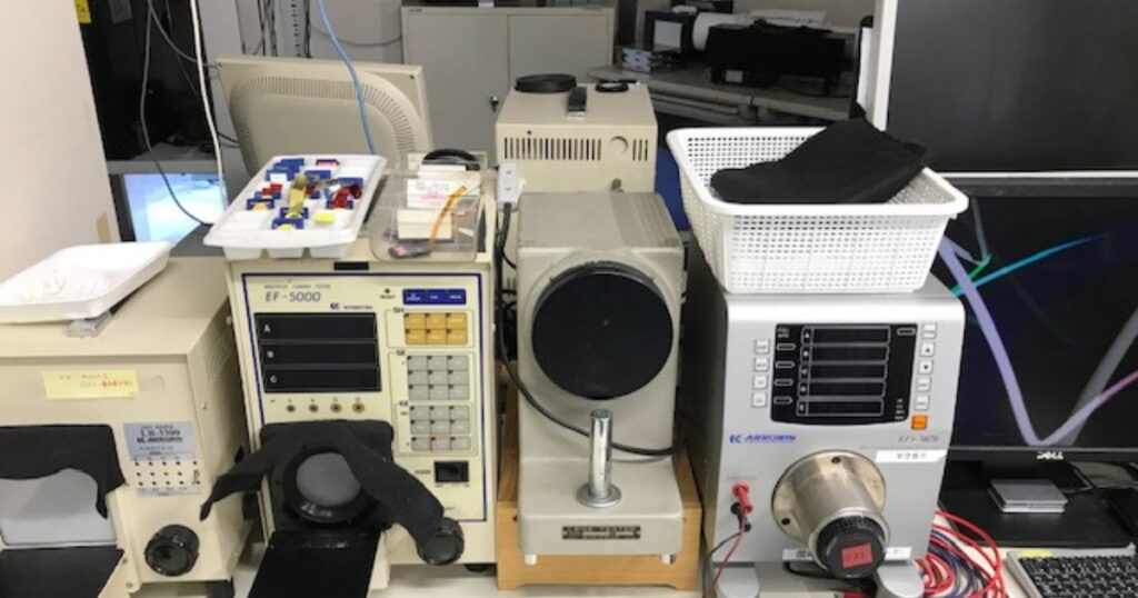 カメラ修理専門店